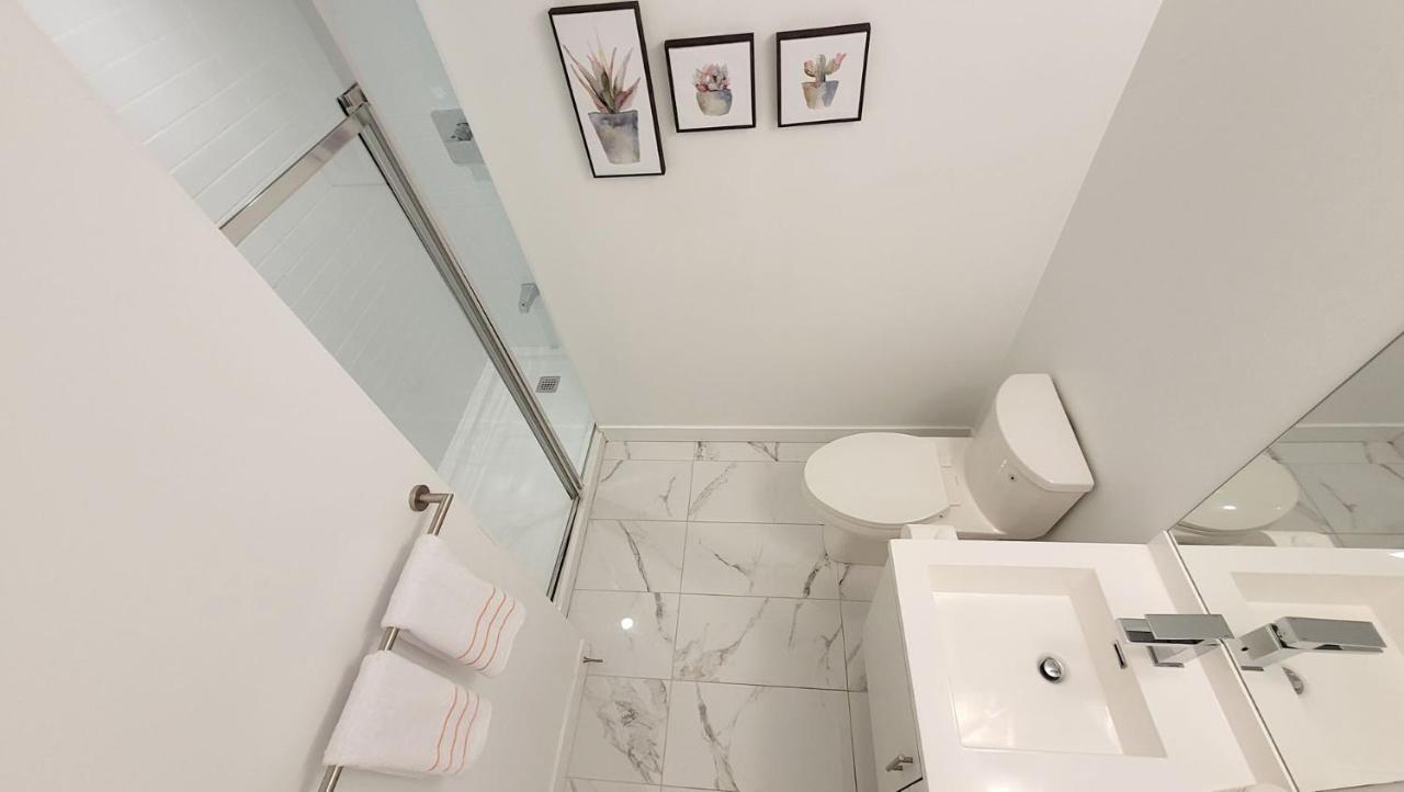 Lovely 3 Bedrooms In University Of Τορόντο Εξωτερικό φωτογραφία