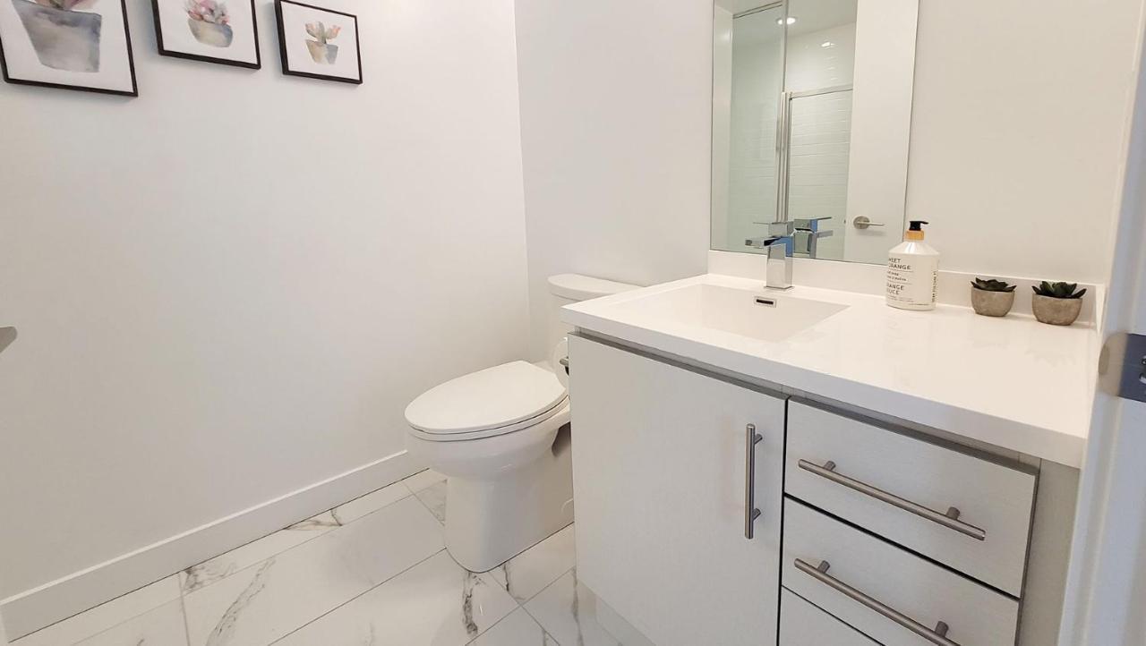 Lovely 3 Bedrooms In University Of Τορόντο Εξωτερικό φωτογραφία
