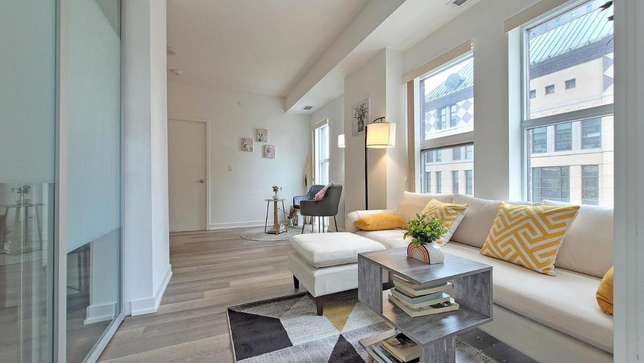 Lovely 3 Bedrooms In University Of Τορόντο Εξωτερικό φωτογραφία