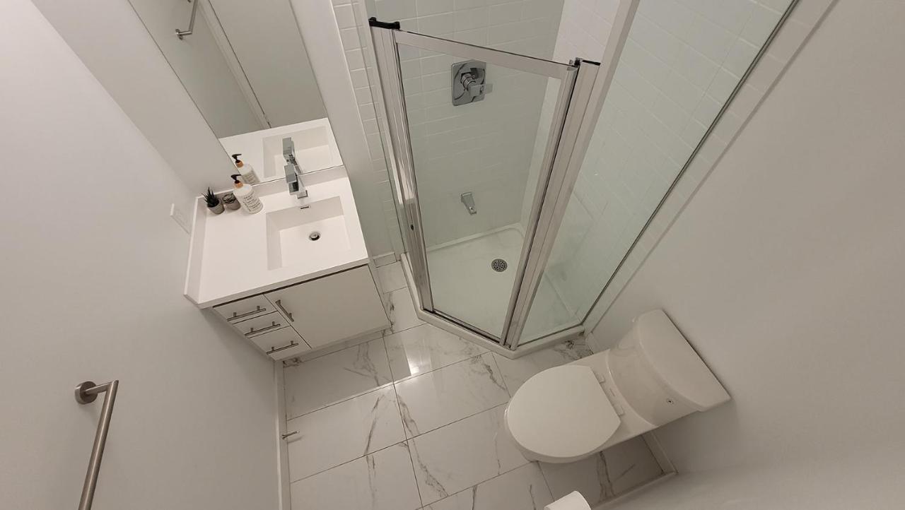 Lovely 3 Bedrooms In University Of Τορόντο Εξωτερικό φωτογραφία