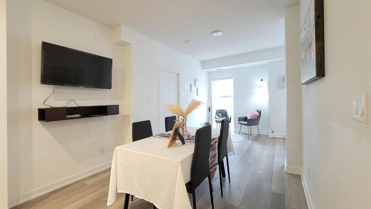Lovely 3 Bedrooms In University Of Τορόντο Εξωτερικό φωτογραφία