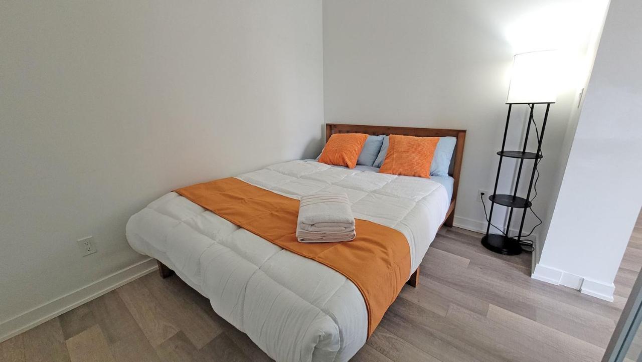 Lovely 3 Bedrooms In University Of Τορόντο Εξωτερικό φωτογραφία